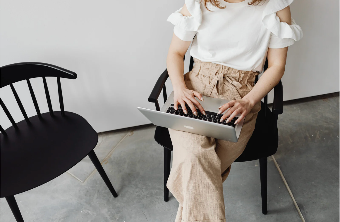 woman taking edit test online